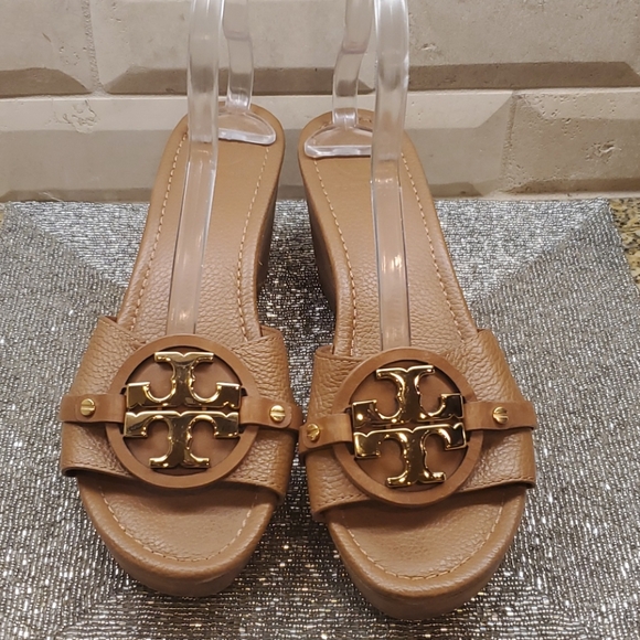 SOLD!! TORY BURCH Ines Wedge Sandals - Size 10 - Picture 2 of 9